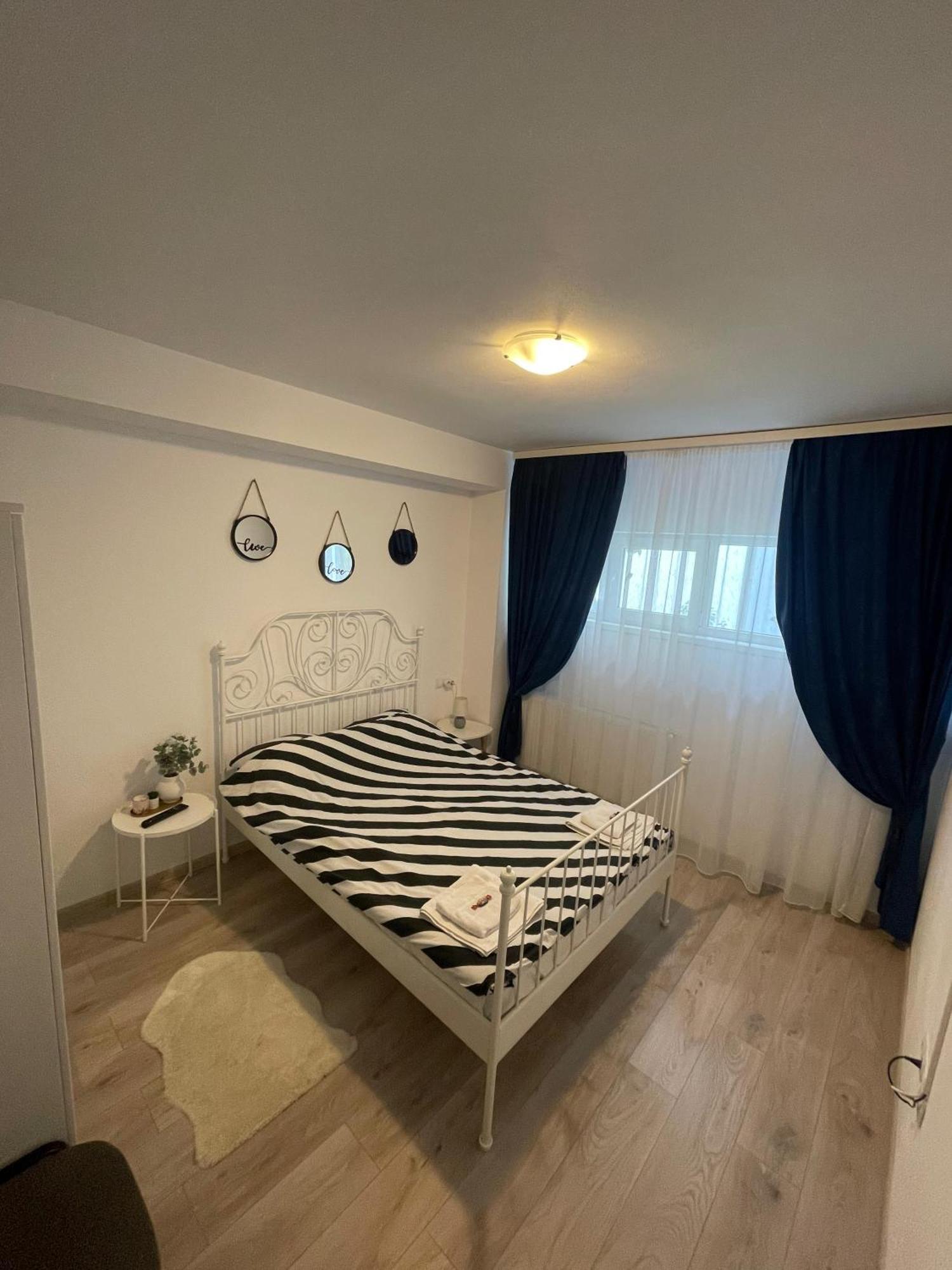 Roxi'S Apartment Sibiu Exterior photo
